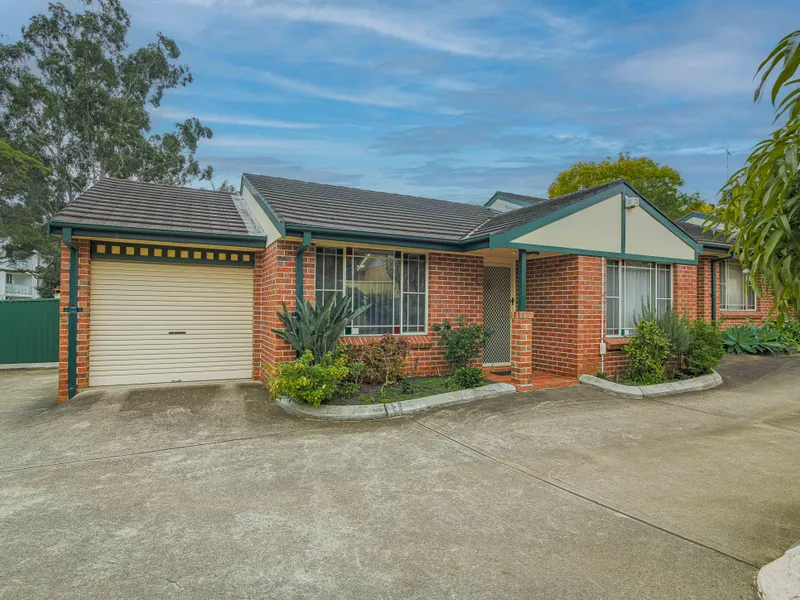 BOTH UNIQUE & BOUTIQUE