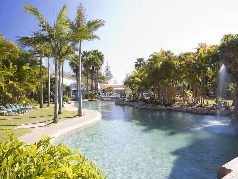 BreakFree Diamond Beach - Spacious Three Bedroom Poolside Apartment 