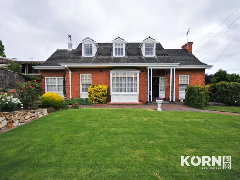 Big House with Sunroom for Rent