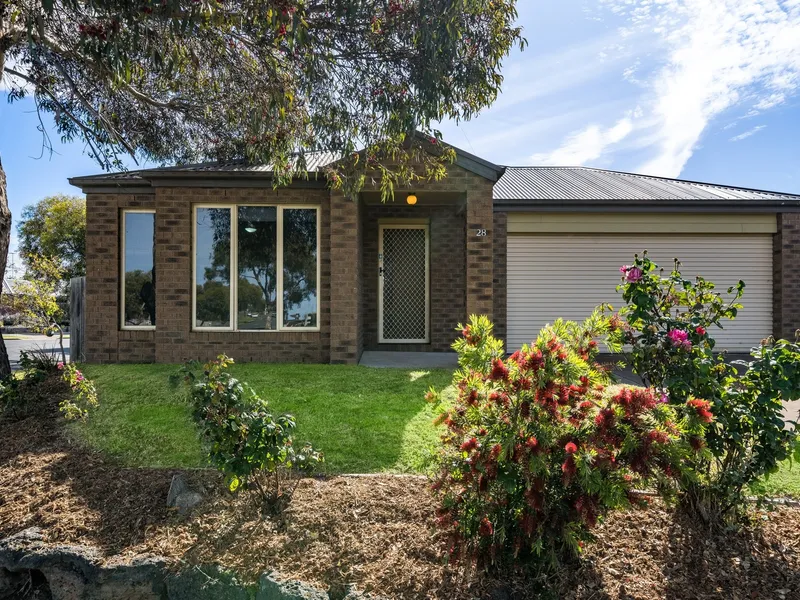 Elegant Lifestyle Home in Established Pocket