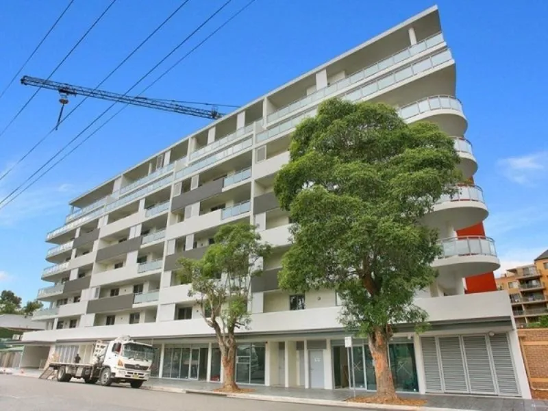 MODERN ONE BEDROOM APARTMENT IN PARRAMATTA