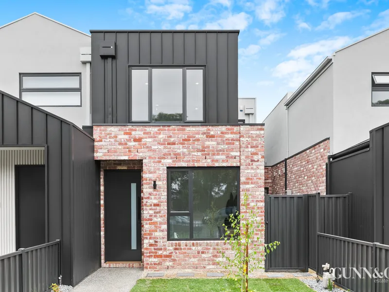 SUPREME FAMILY HOME IN PREMIUM LOCATION