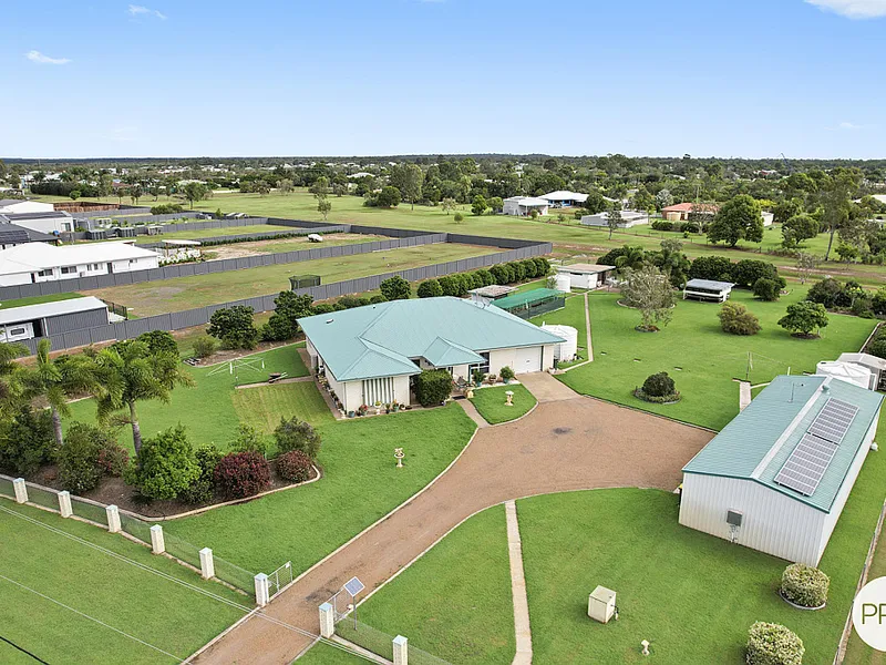 Acreage Block - Family Home - Granny Flat Plus Sheds!!