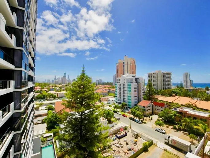 Central Broadbeach Apartment