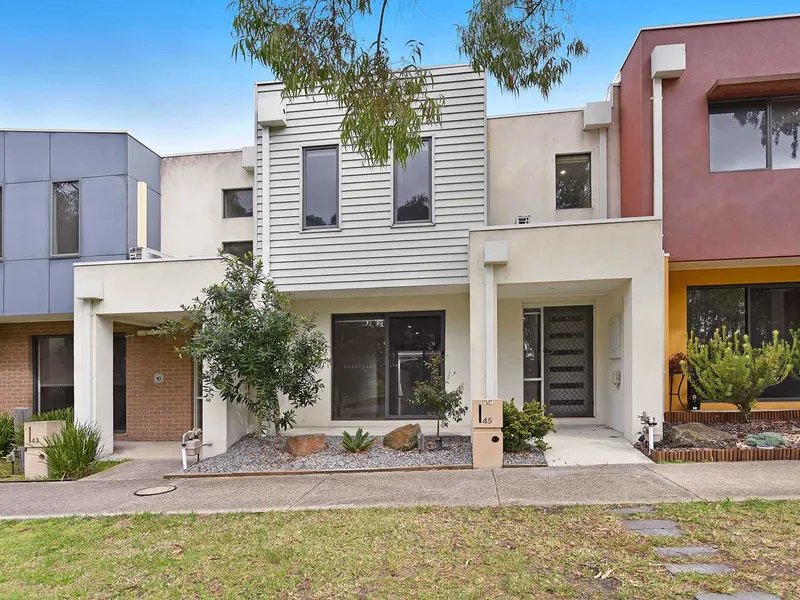 YOU'LL LOVE THE LIFESTYLE!