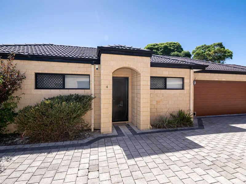 UNDER OFFER! UNDER OFFER! UNDER OFFER!