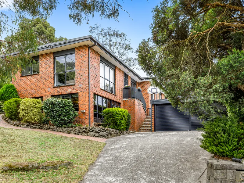 Spacious Family Entertainer - Offers Closing this Thursday 11th March at 6.00pm