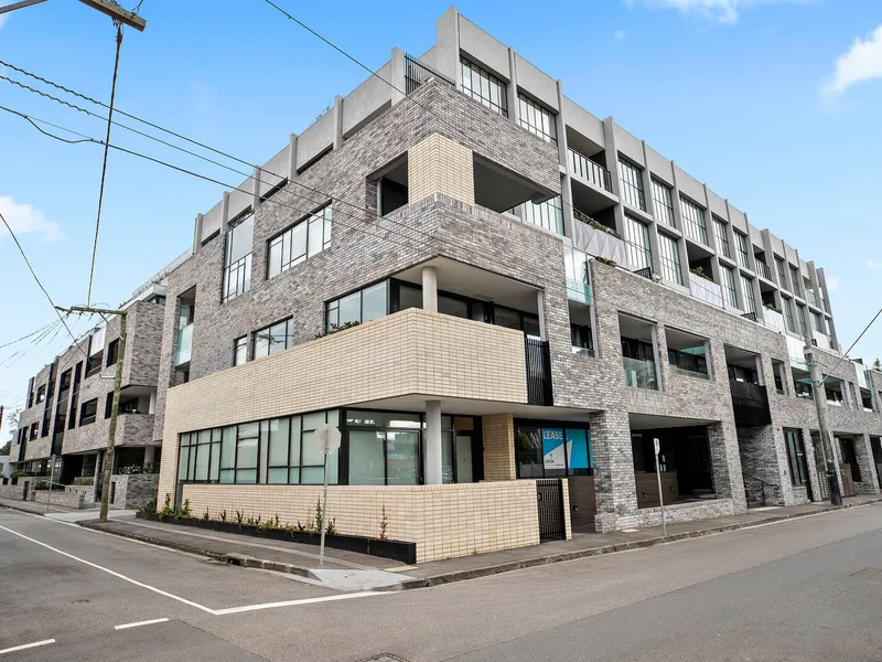 Luxurious living only a short walk to Chapel Street