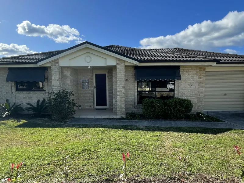 Modern Neat and Tidy - Low Maintenance Villa