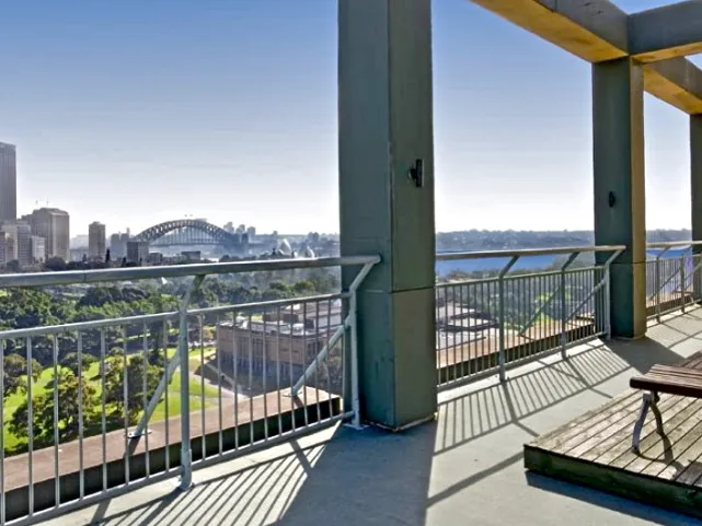 TWO BEDROOM APARTMENT OFFERING LOCATION AND VIEWS PLUS SECURE CAR SPACE