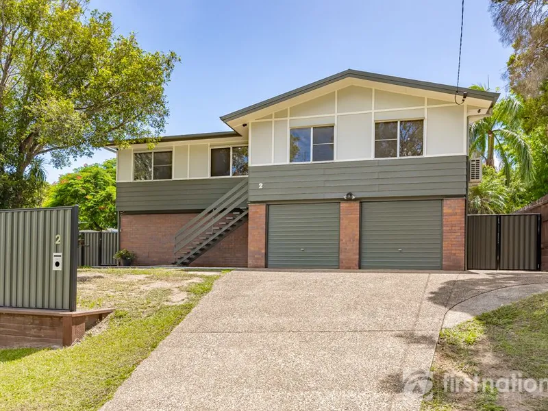 Bring All The Toys - Dual Street Access - Big Family Home - Large 641m2 Corner Block!!