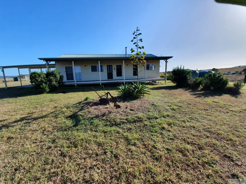 COUNTRY ACREAGE
