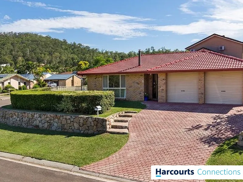 Multiple living areas and fantastic location