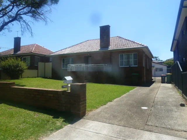 House with Granny Flat