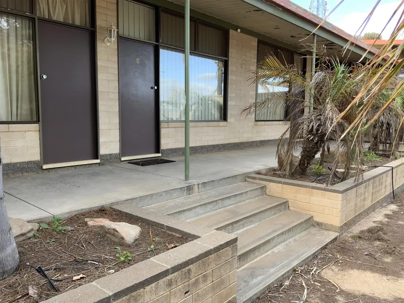 Two Bedroom Partly Furnished Unit Located in Berri - No Pets