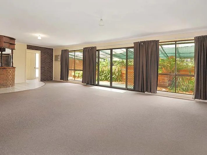 Spacious three bedroom property in quiet location!