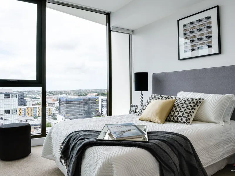 ST TROPEZ LEVEL 11 - 2 BEDROOM 2 BATHROOM APARTMENT