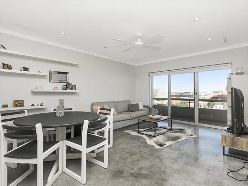 THE BEACH AT YOUR DOORSTEP