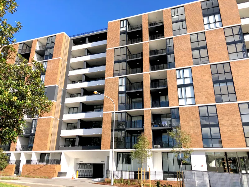 Modern & Great Location