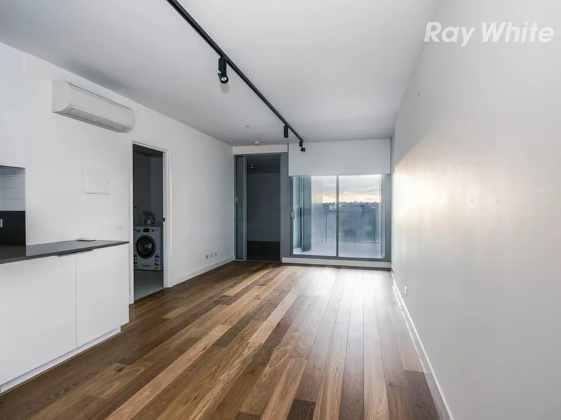 Immaculate One Bedroom Apartment!