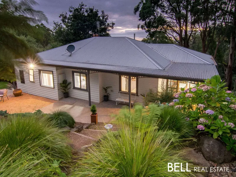 Country Style, Summer Sunsets!  ***NOW UNDER CONTRACT***