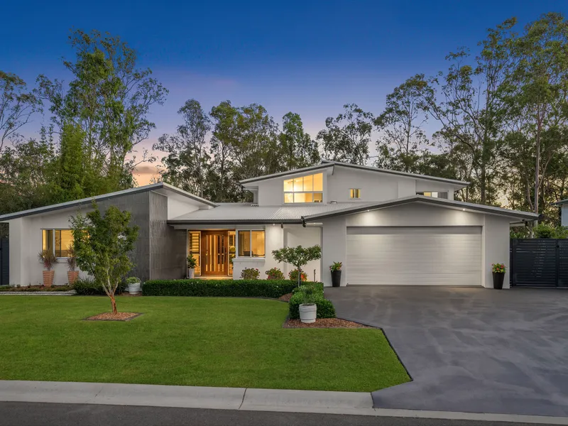 When A Designer Home Meets Bushland Serenity – Simply the Best !!