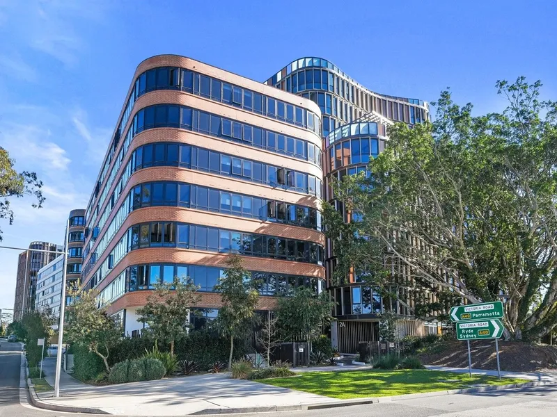 High Quality, Bright Contemporary Apartment