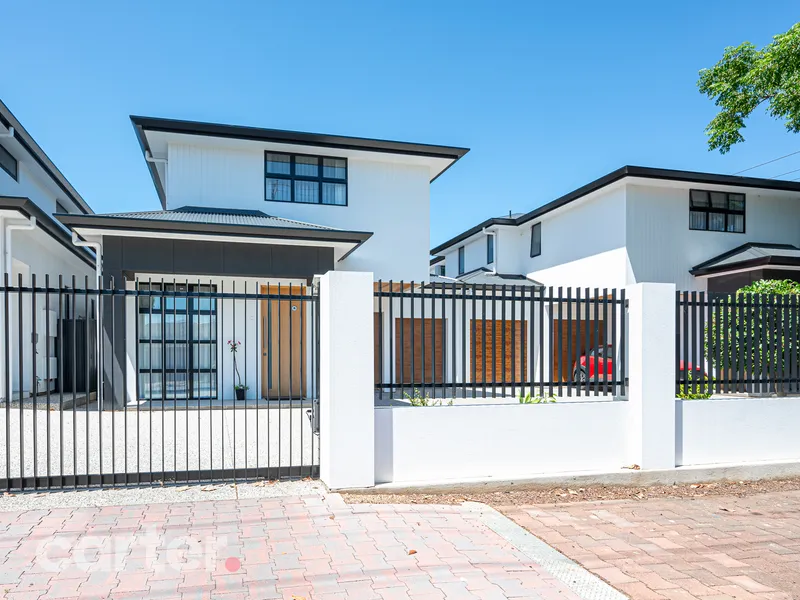 Ultra-modern city-fringe living at its spacious, stylish and functional best.