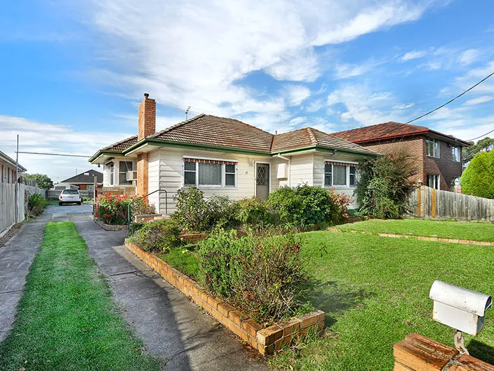 6 Month Lease - Perfect Location 