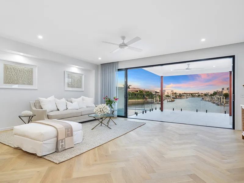 The LAST! Brand - New Freestanding Luxury Villas with Extended Water Views