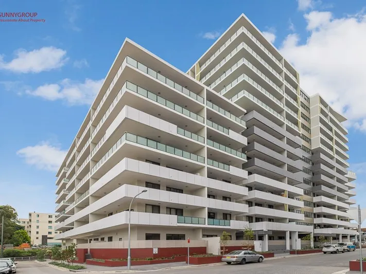 Three Bedroom +Big Study with windows 