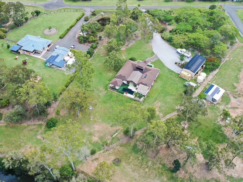 RESORT STYLE LIVING AT IT’S FINEST!