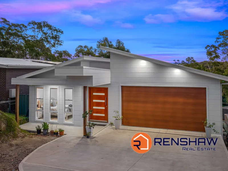 Custom Built, Spacious and Close to the Lake