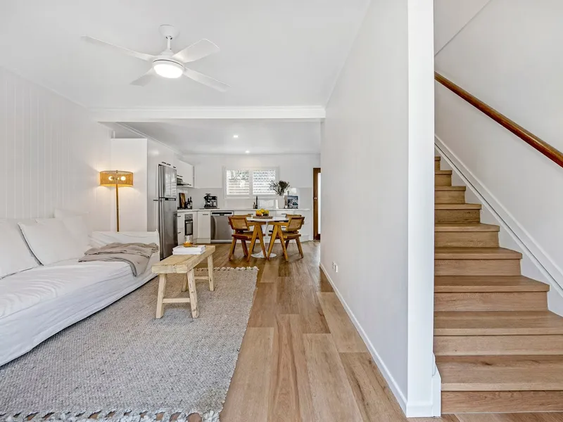 3 Month Lease - Modern Furnished Townhome close to beach