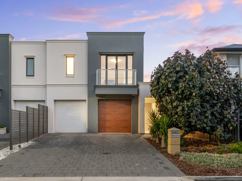 Executive Beachside Residence