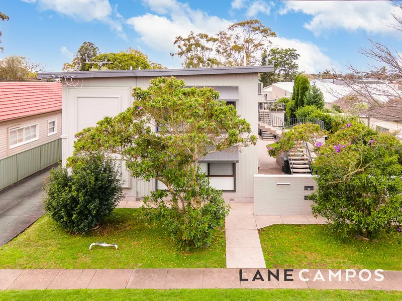 Low Maintenance in Ultra Convenient Locale.