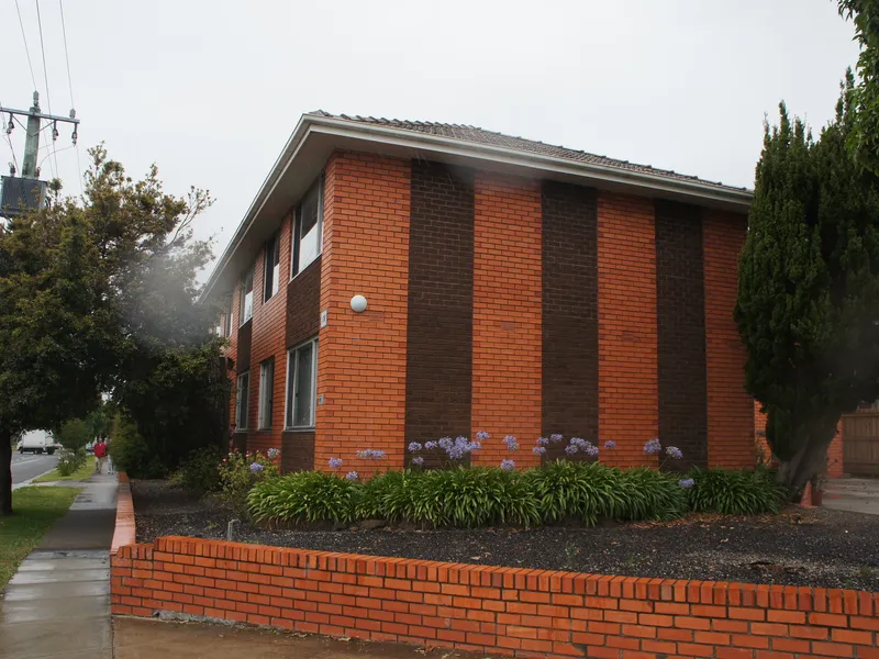 ONE OF THE BEST IN BENTLEIGH