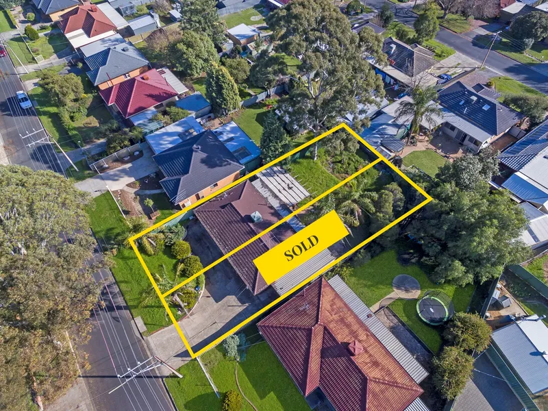 1, 338m2 BLOCK REMAINING IN THE REMARKABLE REDWOOD PARK! (OFFERS FLOODING IN, WON'T LAST LONG)