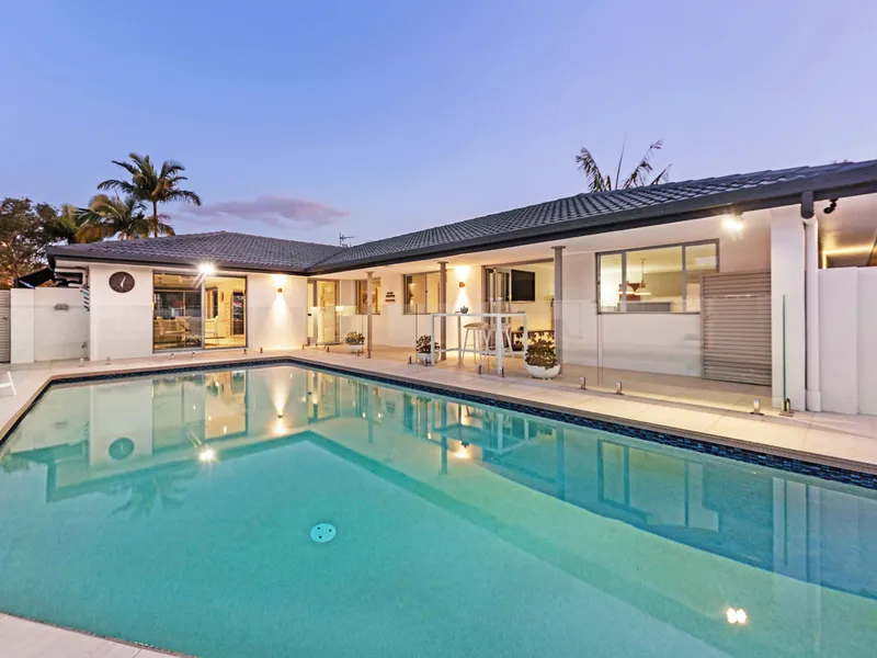 875m2 Waterfront Retreat in the Heart of Broadbeach Waters