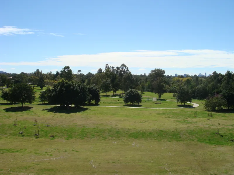 Parkland at Sherwood on Top Floor with Parkland Views!