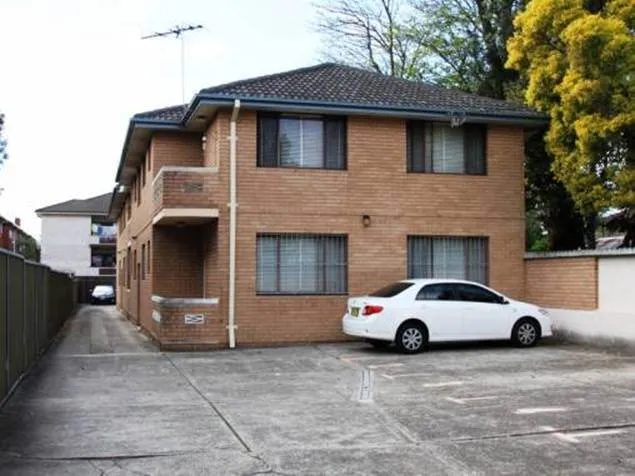 Large 1 Bedroom Apartment