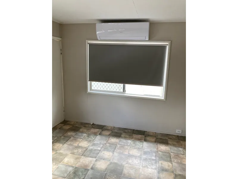 Upstairs 2 bedroom Unit