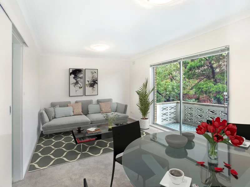 SPACIOUS, CONVENIENT, FULLY RENOVATED
