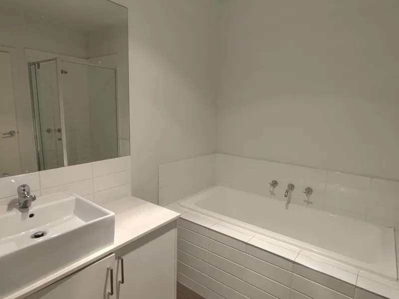 NRAS 2 Bedroom Townhouse!!