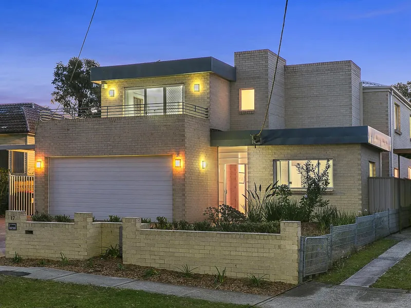 Large, Luxurious & Located