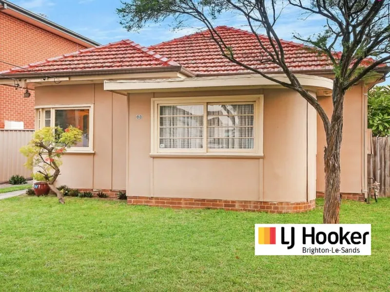 UPDATED 3 BEDROOM + STUDY