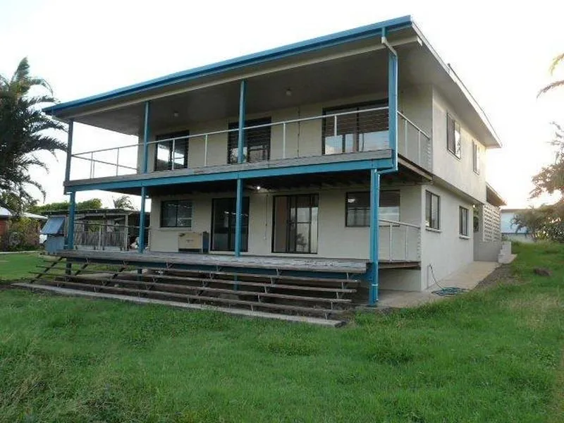 ABSOLUTE OCEAN FRONTAGE!