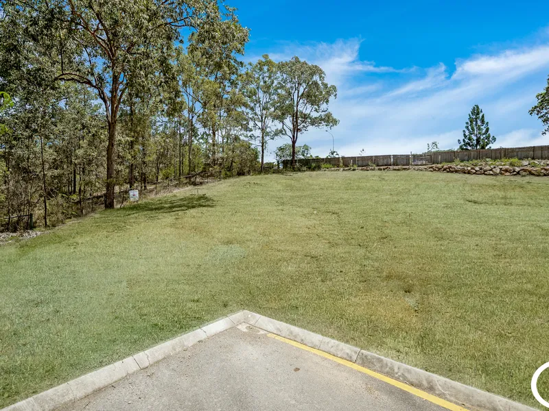 2 Lots In Quiet Location Close to Schools Shops & Train