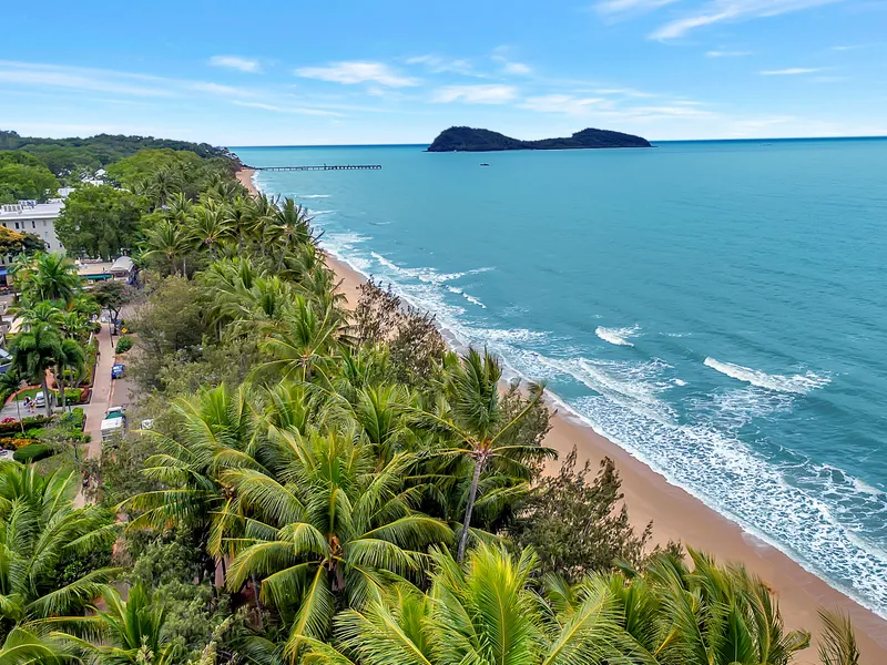 Palm Cove – Elevated land with Spectacular Ocean Views