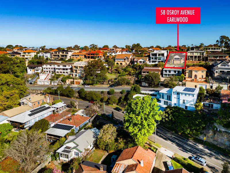 OPPORTUNITY TO RENOVATE | NEW BUILD | IN EARLWOOD’S MOST PRESTIGIOUS LOCATION
